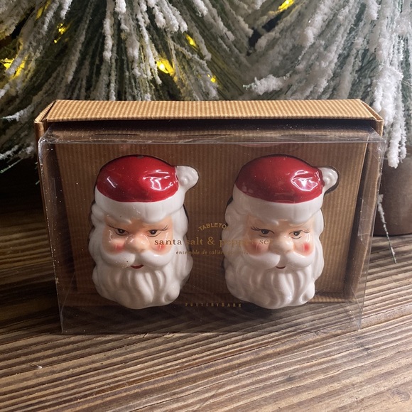 Pottery Barn Hand Painted Nostalgic Style Santa Head Salt & Pepper Shakers 🎅🏻 - Picture 3 of 13